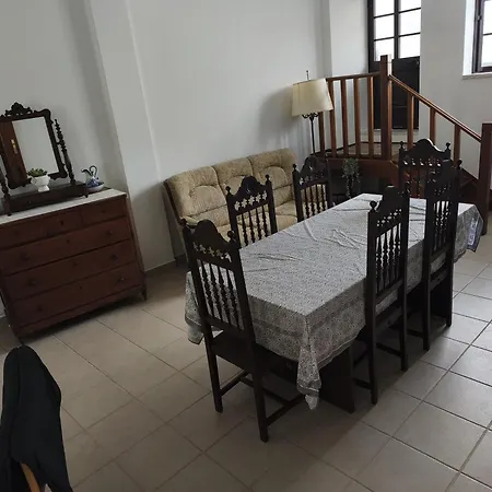 Praca E Canto Amoreira (Leiria)